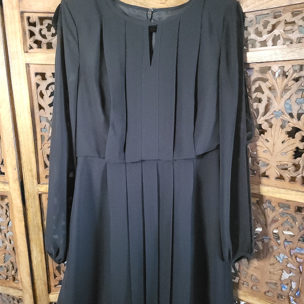 🌟 Marc New York Elegant Black Pleated Dress
